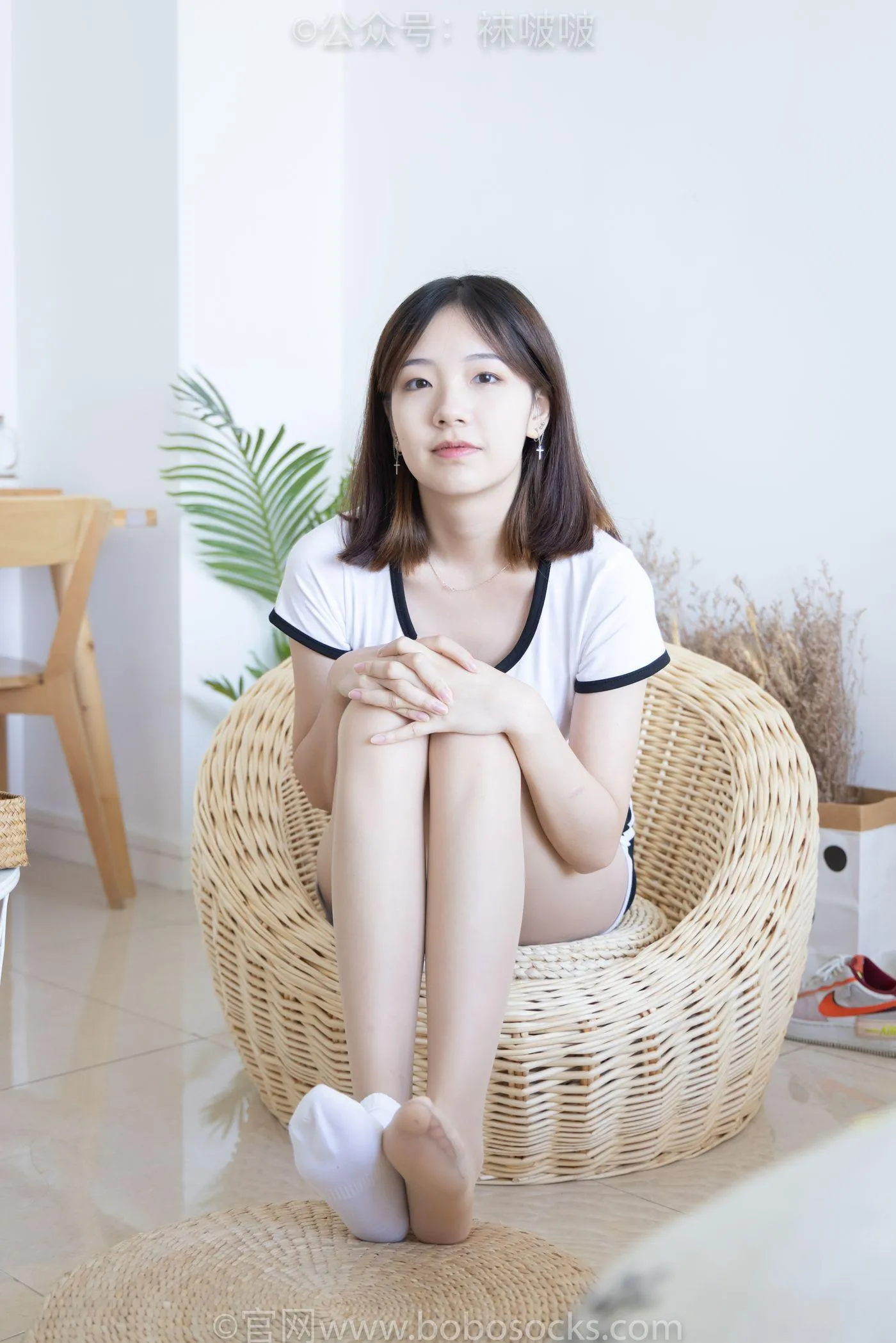 [BoBoSocks袜啵啵]NO.026 小甜豆-体操服、空军一号、白棉袜、肉丝 [149P]插图5